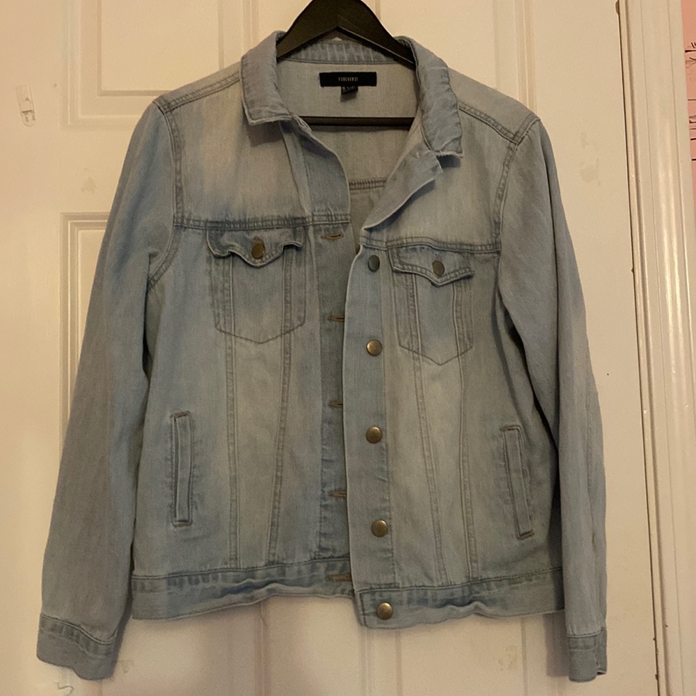 Forever 21 Denim Jacket Size Large